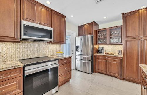 Walk to Beach Heated Pool Serenity at its Finest Orchid Key Residences - Foto 29