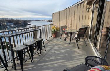 Lakefront Main Channel View Spring Breeze Escape - Foto 12