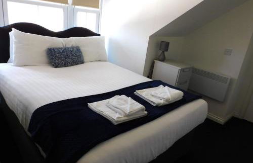 No 11 - Contemporary 2 Bedroom Apartment in Lanark Town Centre - Photo 15