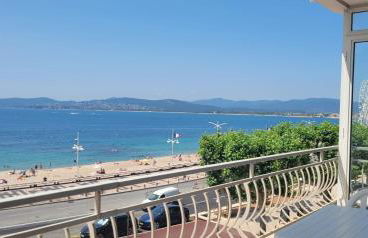 Apartment with terrace at the foot of the beach - Foto 11