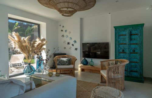 Ibiza Style Villa with pool by Prime Spanish Holidays - Photo 7