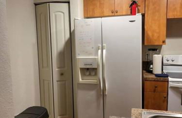 Blue Hideaway With Shared Spaces - Photo 10