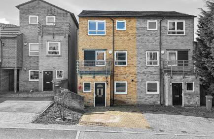 Yasmin's Townhouse - Sleeps upto 10, great for groups with FREE Parking - Hosted by Stay Host Save - Foto 2