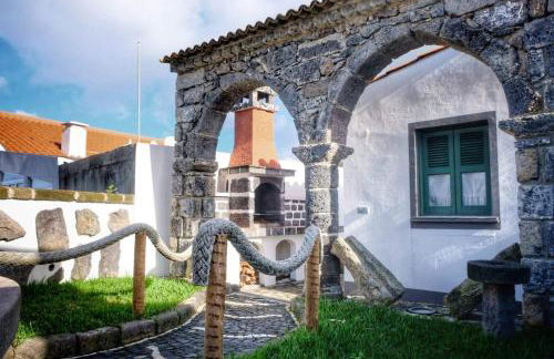 Ribeirinha House - Photo 2