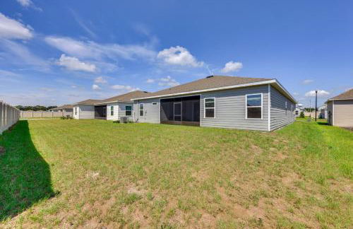 Pet-Friendly Home with Screened Patio in Newberry! - Foto 27