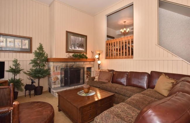 Seven Springs 4 BR Deluxe Townhouse, Sleeps 11! by RedAwning - Foto 8