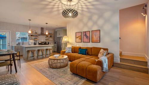 The Backyard Bliss - 4BR Heated Pool & Ping Pong - Foto 3