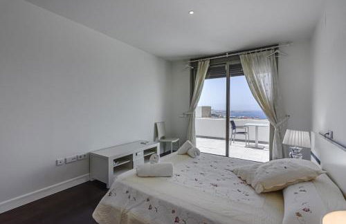 Villa Eleonora, Luxury Villa with Heated Pool Ocean View in Adeje, Tenerife - Foto 52