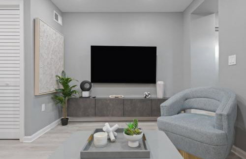 Modern Condo with Private Porch, Mins to NYC - Foto 6