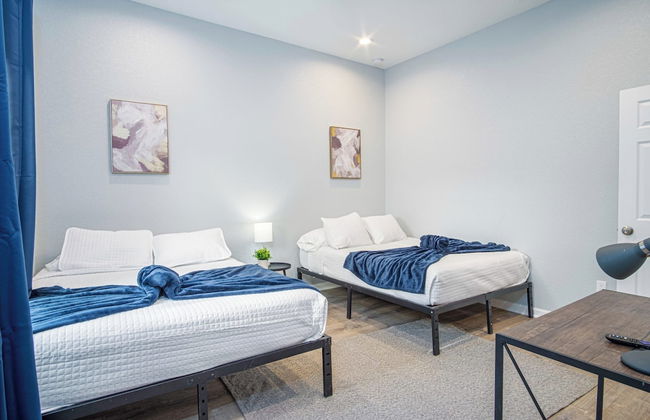 Experience Convenience w/ 4br/3ba Near Alamodome - Foto 5