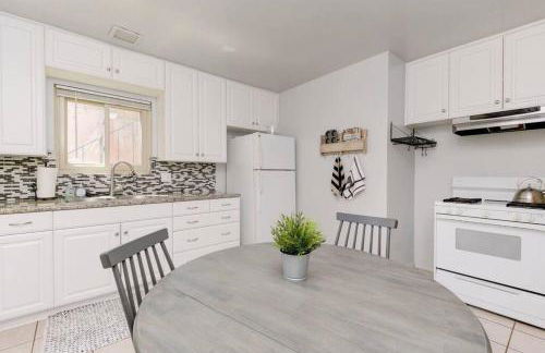 Casa Amore -2BR- FREE Driveway parking for 3 cars - Foto 2