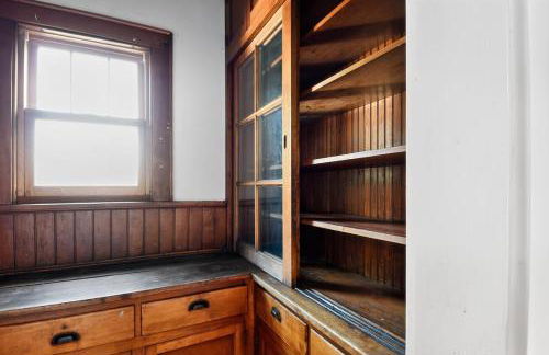 Historic Omaha Manor DT Near Zoo and Pool Table - Foto 11