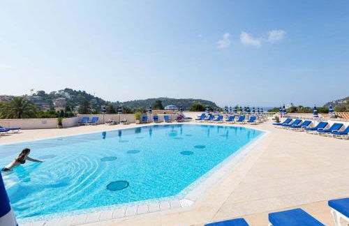 Pool , 150m to beach, seaview - Foto 1