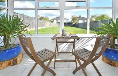 Orion House - sleeps 6, driveway, garden - Photo 35