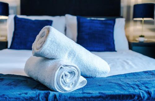 Stylish Penthouse, Free Parking, Pool Table, PS4 - Foto 20