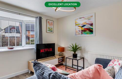 Winslow House - Walking Distance to the High Street - Driveway Parking, Fast WiFi, Smart TV and Self-Check-In by Yoko Property - Foto 1