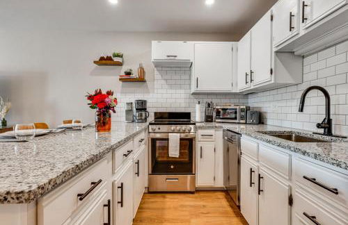 Walk to Dtwn Winter Park Studio with Hot Tub Access - Foto 15