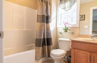 Luxury 4 bedroom house in Pocono Mountains with Hottub in Golf Course Near Lake - Foto 53