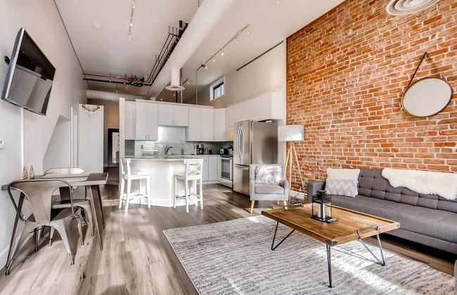Industrial Design Flat Historic Loft Heart of Lohi - Foto 1