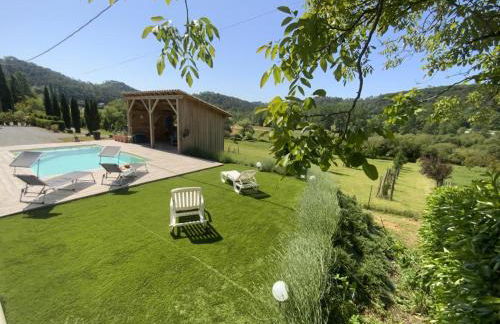 Gîte restauré avec piscine partagée, climatisation, vallée de la Dordogne - FR-1-616-258 - Foto 1