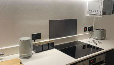 1 Bedroom Duplex Apartment in Manchester - Foto 5, stove, pet friendly, toaster, minibar