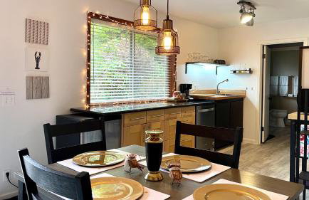 The Redwood Guesthouse at the Floras Lake Getaway - Foto 15