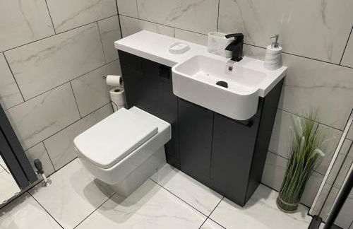 Perfectly situated luxury 2 bedroom apartment - Foto 10