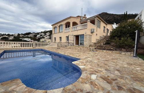 AwayDays - Mas Fumats 2 - Apartment with a Pool - Photo 18