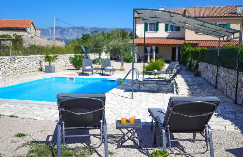 Villa Niko PET FRIENDLY 200 M FROM HIDDEN SANDY BEACH pets stays for free - Photo 12