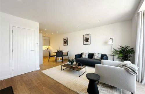 River Breeze 3-Bed BALCONY Apartment - Foto 1