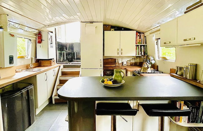 Boutique Boat Stays Contemporary Barge - Foto 4
