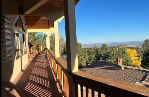 Mountain Top Luxury Red Rocks Hot tub Sauna Views - Photo 37