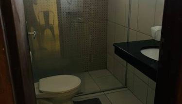 Apto espaçoso superior em residencial - Foto 2