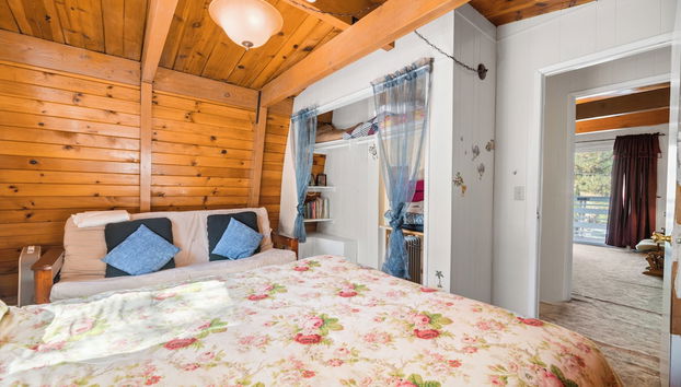A Beary Happy Cabin - Photo 4, Chambre