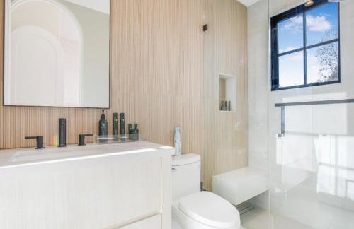 Villa Camellia - Charming 5 BR Home in the Heart of Studio City - Foto 60