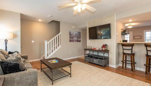 Hoosier Happiness, Too! 3 Bedroom Suites Near IU & Downtown - Foto 2