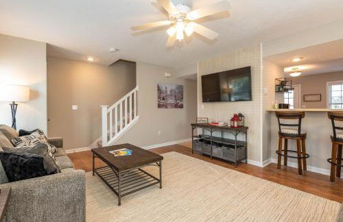 Hoosier Happiness, Too! 3 Bedroom Suites Near IU & Downtown - Foto 2