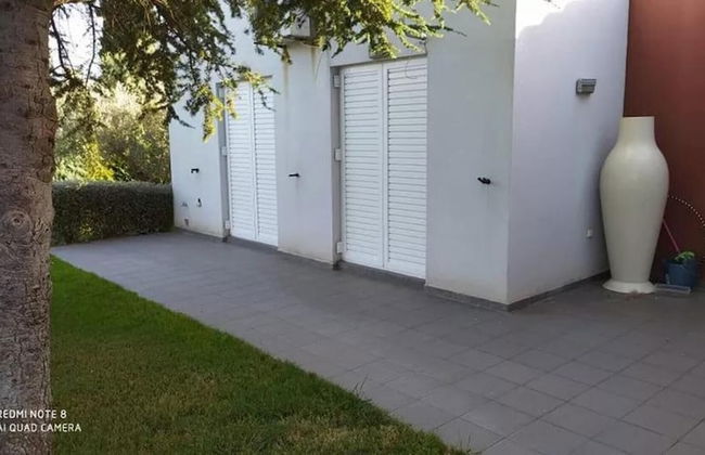 Luxurious 6 Bedroom Villa In a Great Location - Foto 38