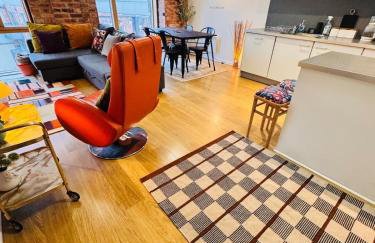 #12 Stylish Canalside Loft with Parking - Foto 32