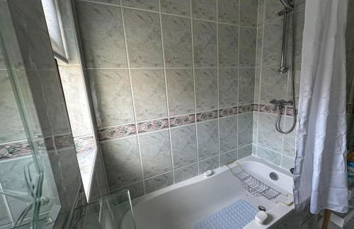 Maesllan - A Spacious Holiday Home in Porthcawl - 5 bedrooms, sleeps up to 10 people - Foto 36