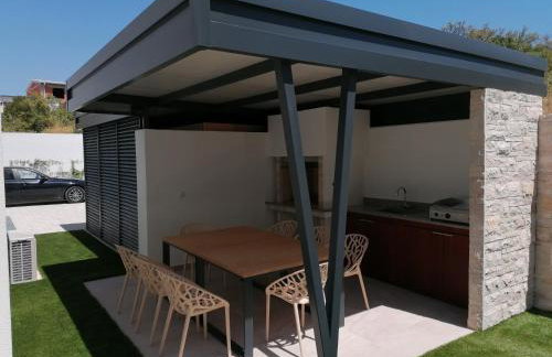 Villa NOVAMARIN - heated pool, sauna, garden - Foto 25