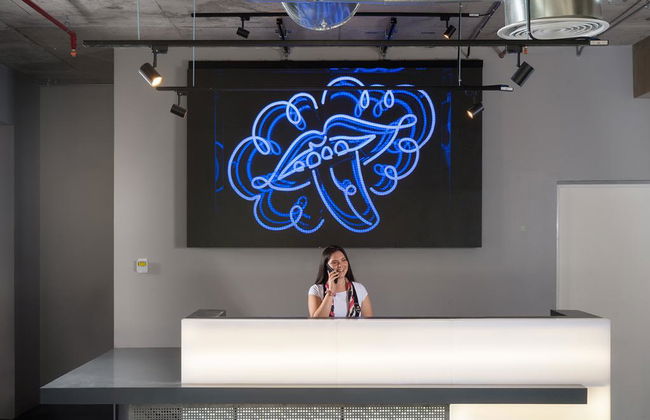 hUB Providencia - Photo 8