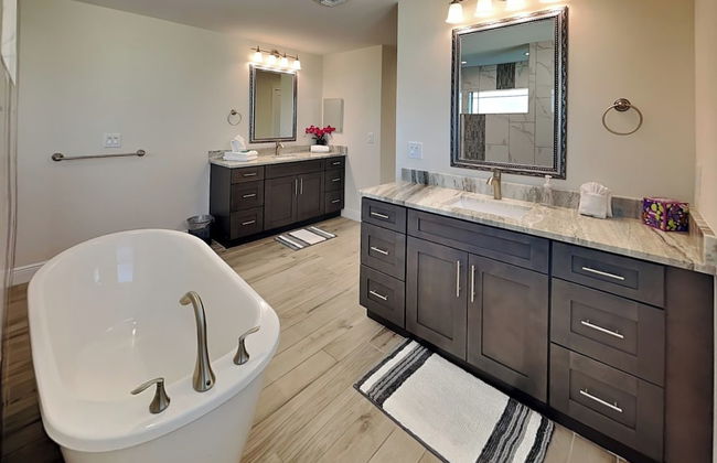 Midpoint Villa by Distinctive Beach Rentals - Photo 50