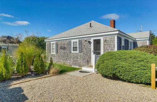 Walk to Craigville Beach Cape Cod Gem with Patio - Foto 24