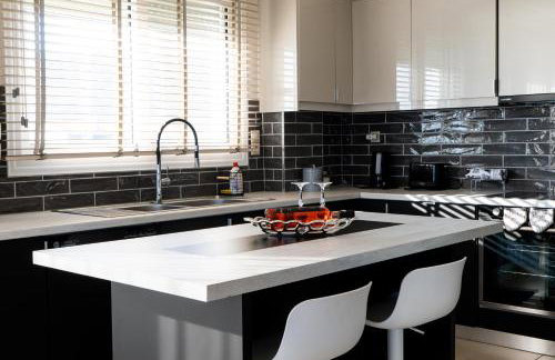 Christo’s Beachfront Bliss - Foto 24