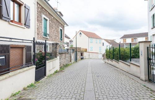 Cosy T2 à 100m de la Gare, parking gratuit, WiFi Fibre pour 4 personnes - Foto 23