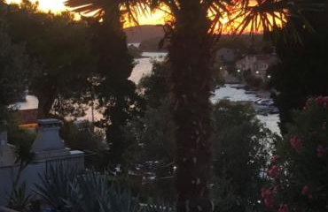 Apartment in Maslinica 70m from the sea - Photo 27