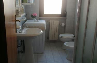 Ampio attico vista mare tra comfort e tranquillità - Foto 9