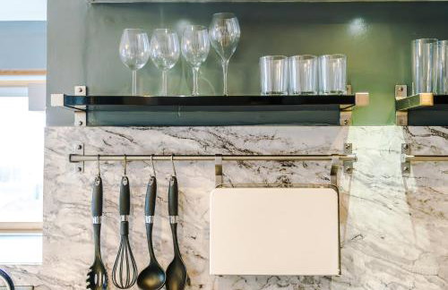 Stylish Penthouse, Free Parking, Pool Table, PS4 - Foto 11