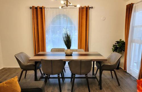 Perfectly located Pico Robertson ground floor 3 bedroom apartment Walk to restaurants WIFI TV Game Console Parking 5 minutes to Rodeo Drive - Foto 8